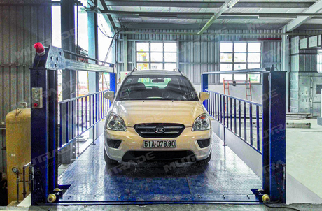FP-VRC - Ascenseur de voiture personnalisable à quatre colonnes à entraînement hydraulique