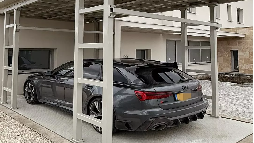 Transformer un parking de maison privée en France avec la plate-forme de relevage de ciseaux S-VRC-2